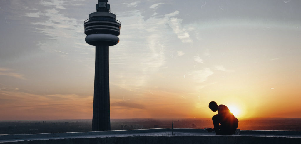 Minimalisme, développement personnel et psychologie positive : nouvelles religions du 21ème siècle ?